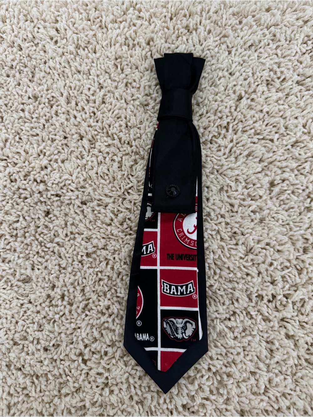 Men's Collegiate-Style Crimson & Black Logo Tie